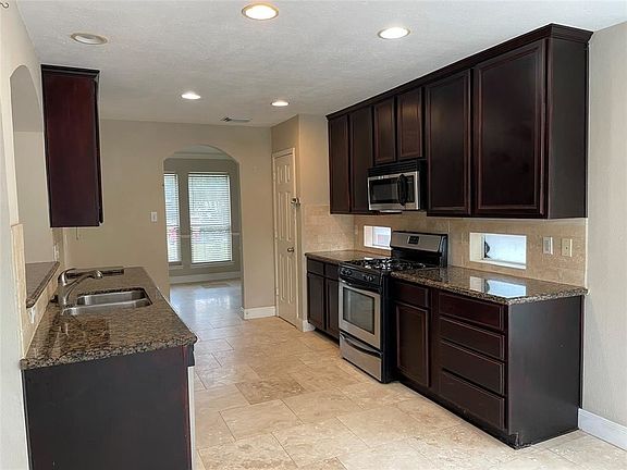 5th image of 2146 Winding Springs Dr