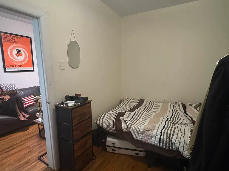 536 E 5th St #12A — Photo 19