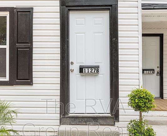 3rd image of 1127 Hinton St #B