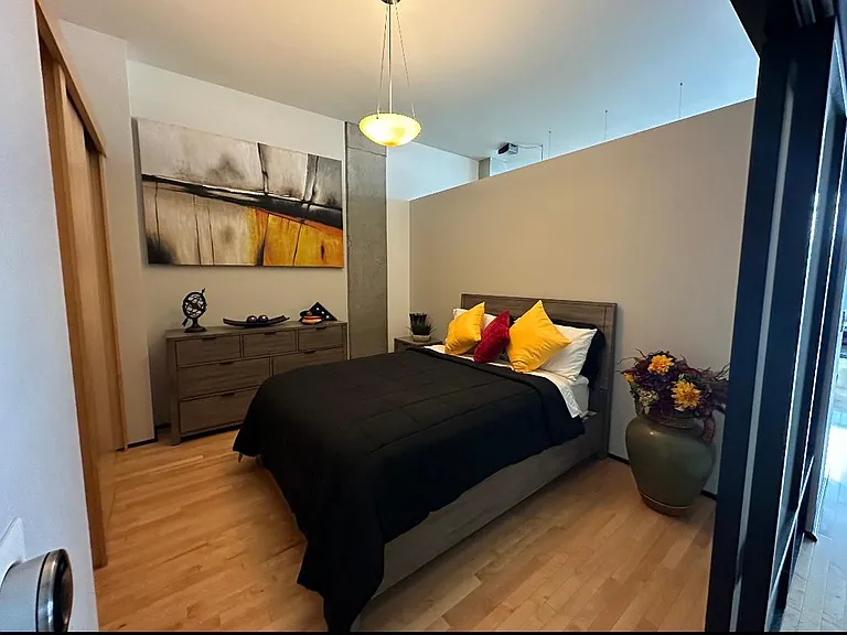 Guest bedroom
