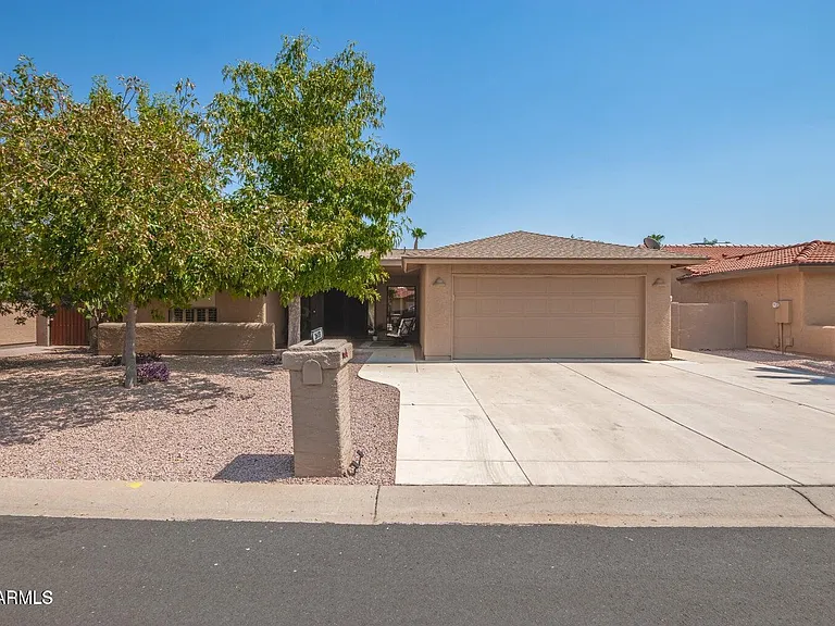 26033 S Hollygreen Dr — Photo 1