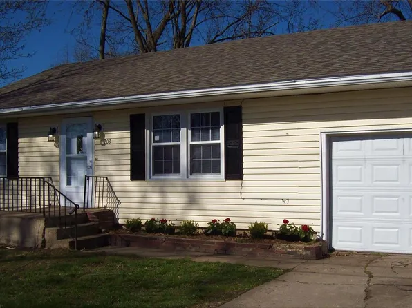 203 E Elm St, Auxvasse, MO 65231