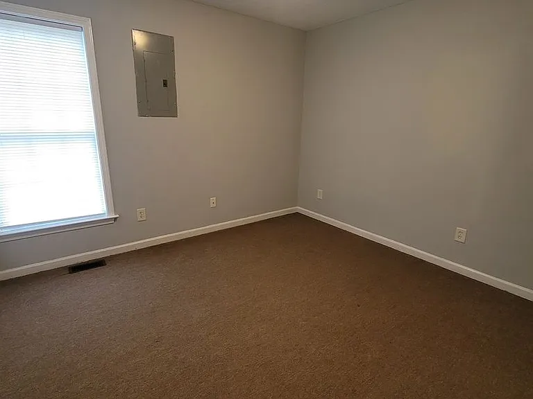 1111 Asheboro St — Photo 3