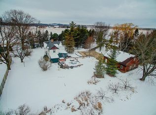 W2999 Aliceton Dr, Watertown, WI 53094