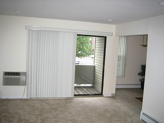 Living Room- 18 X 22