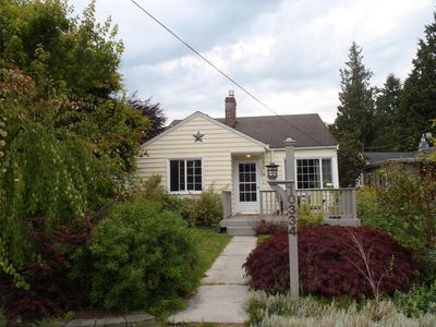 10334 Interlake Ave N, Seattle, WA, 98133