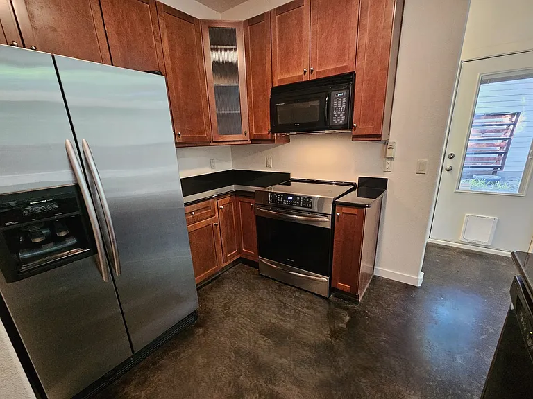 2528 Wedglea Dr — Photo 5