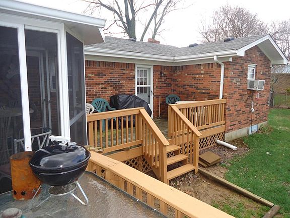 5th image of 328 Clearbrook Dr