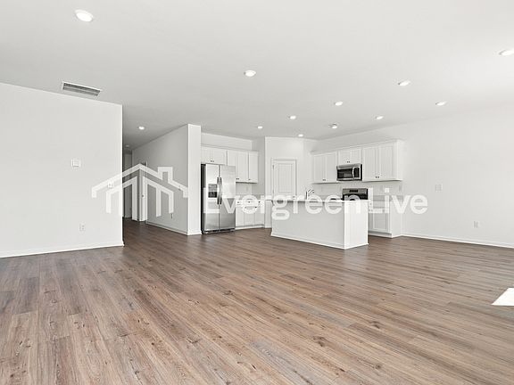 3rd image of 161 Overton Dr