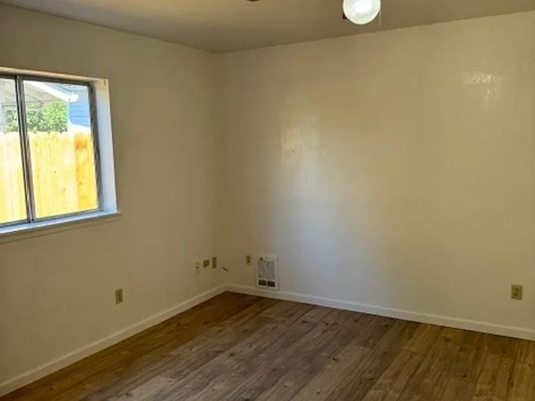 281 Arnwood St — Photo 12