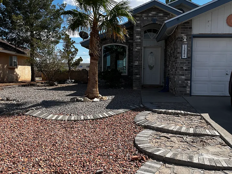 13984 Lago Seco Dr — Photo 2