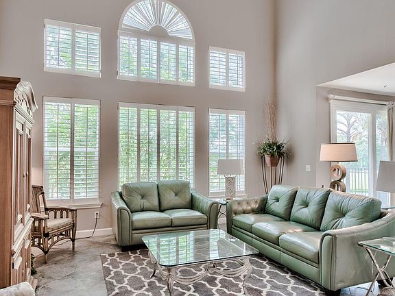 4th image of 8519 Turnberry Ct #8519