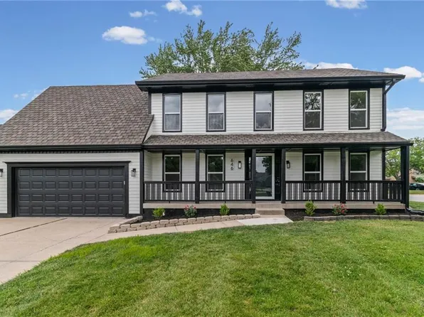 646 NE Saint Andrews Ct, Lees Summit, MO 64064