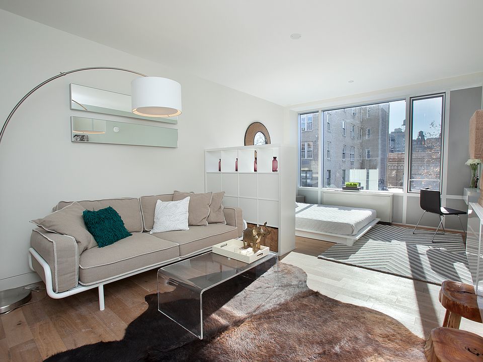 1st image of 158 W 83rd St APT 3E