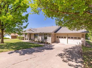 1812 Sevilla Rd, Fort Worth, TX 76116