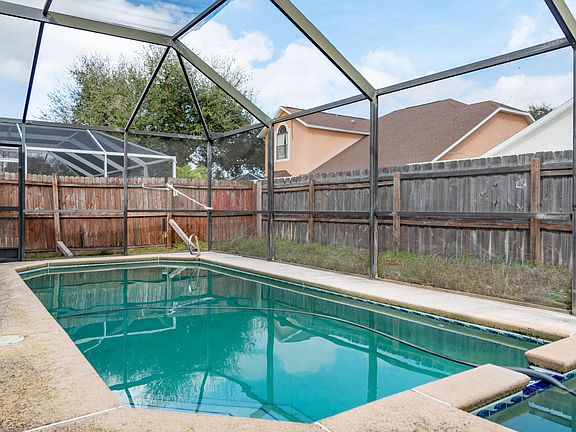 4th image of 2977 Pebble Creek St