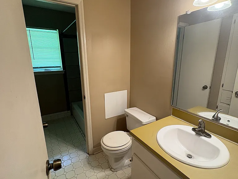 321 Sultan Ct — Photo 10
