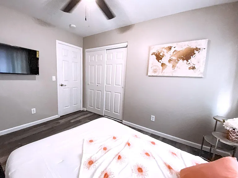 2437 E Jones Ave #2 — Photo 10