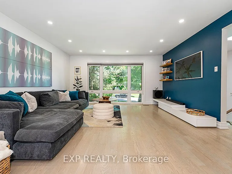 1410 Petrie Way — Photo 18