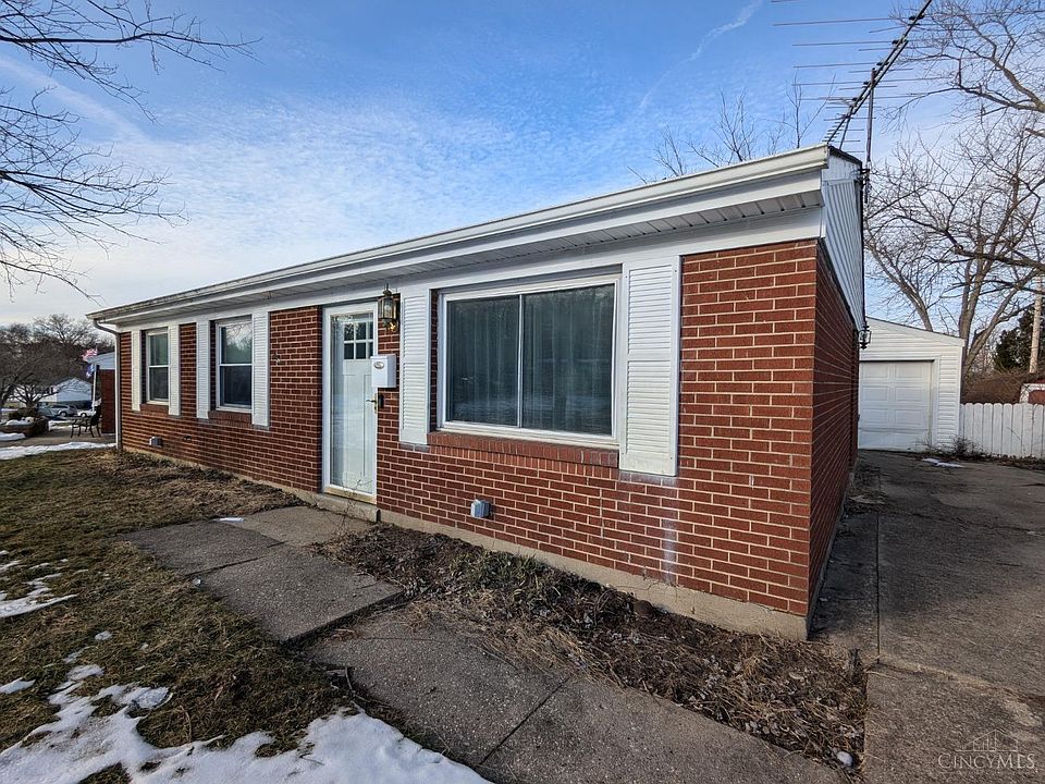 1st image of 37 Twinbrook Dr
