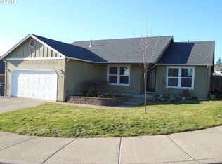 6050 Pebble Ct, Springfield, OR 97478
