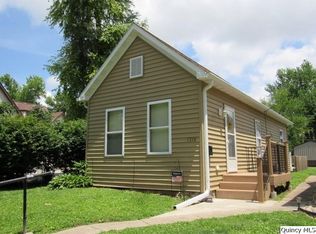 1318 N 2nd St, Quincy, IL 62301