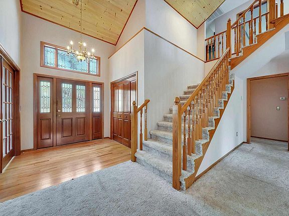 2nd image of 22310 Sanger Ct