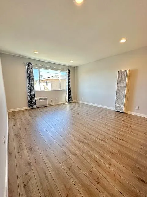 1 bed, 556 sqft, $1,850 — Photo 3