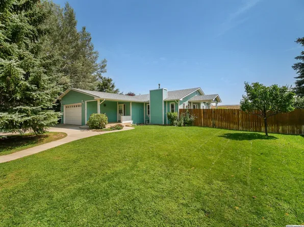 1355 Apache Dr, Laramie, WY 82072