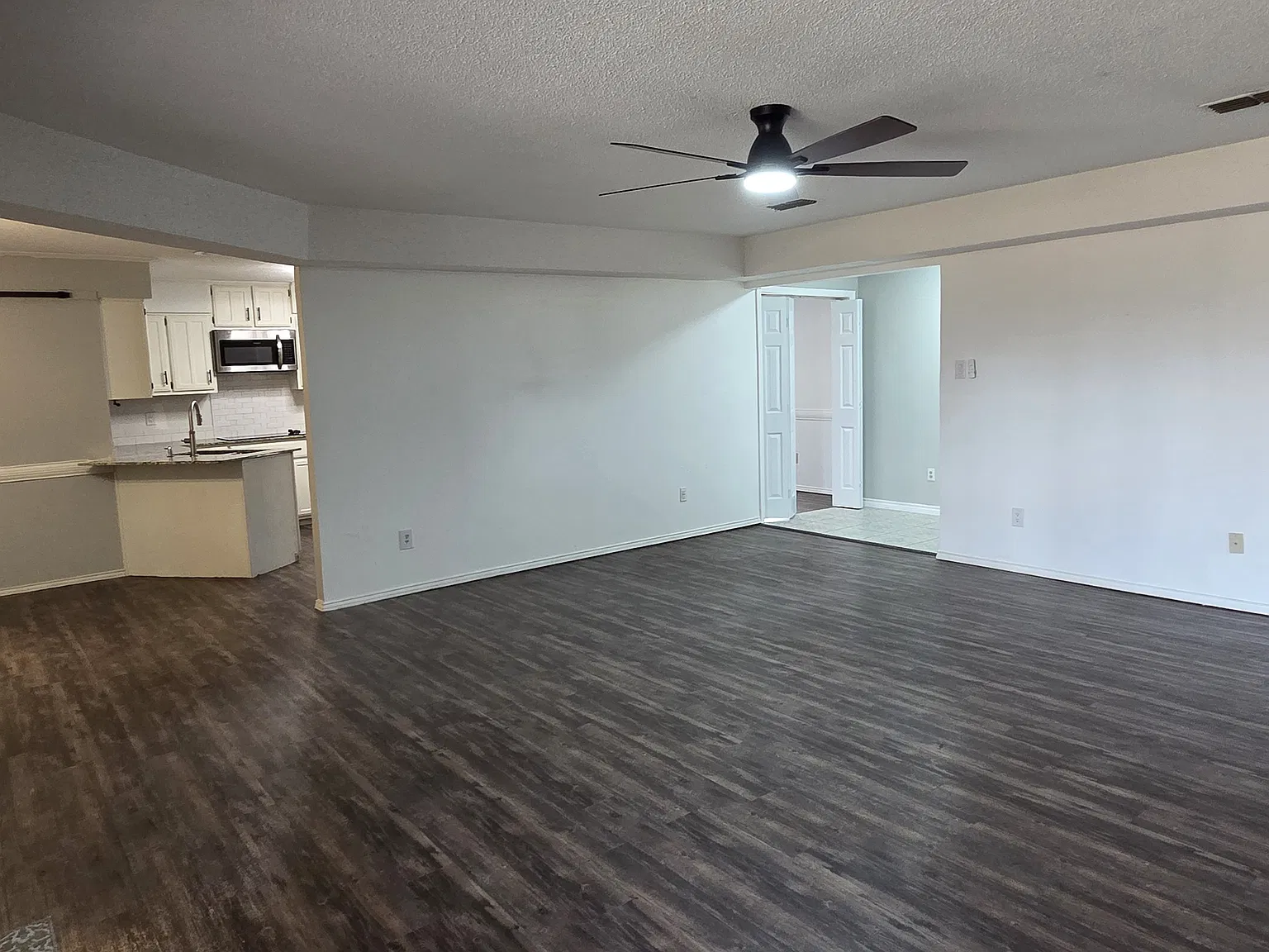 3 bed, 1639 sqft, $2,000 — Photo 3