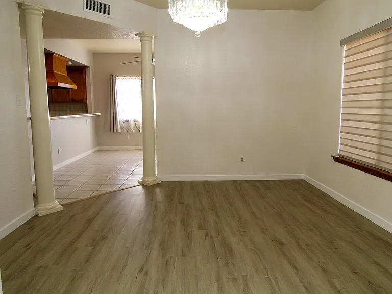 2081 Paseo Del Prado Dr — Photo 6