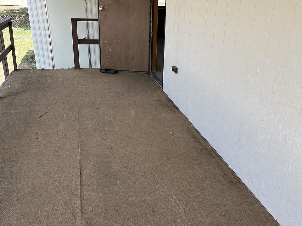 Large deck to enjoy with family and friends. Includes a large shed for storing your favorite toys.