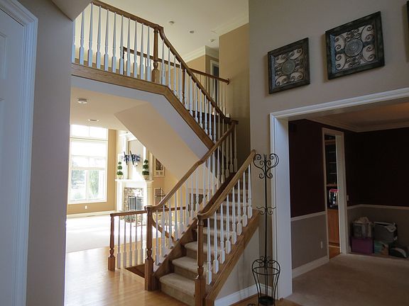 3rd image of 6495 Lapham Ct