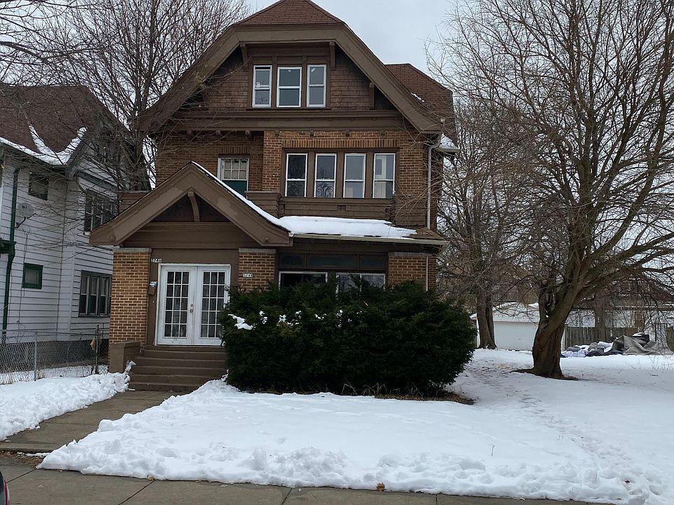 1st image of 2744 N 39th St #2746