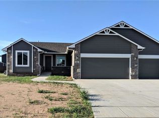 2204 E Summerwood St, Goddard, KS 67052