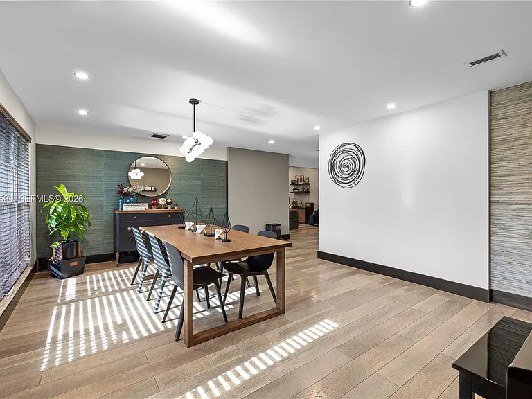 4470 SW 105th Ave — Photo 3