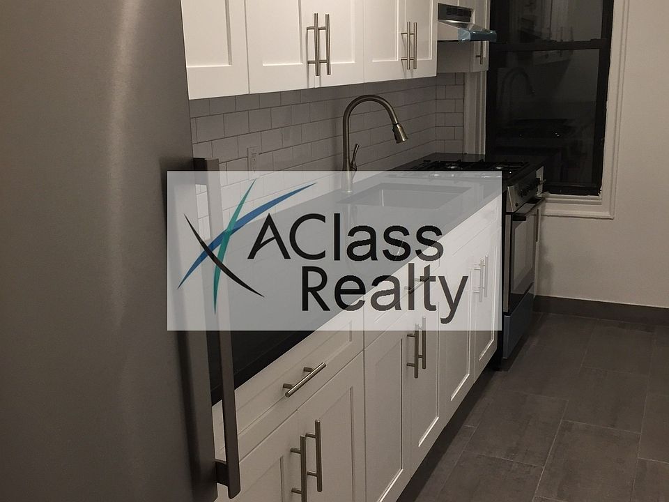 2nd image of 4415 34th Ave APT 4D