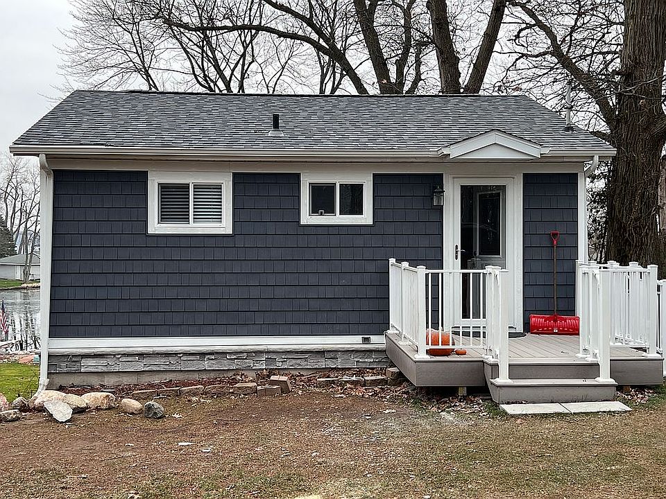 1st image of 92239 Gravel Lake Dr