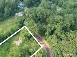 262 Mungertown Road, Madison, CT 06443