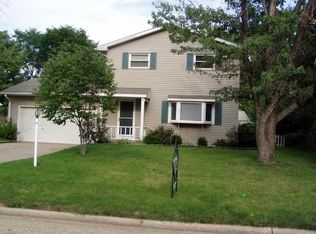 2708 S High Meadow Dr, Peoria, IL