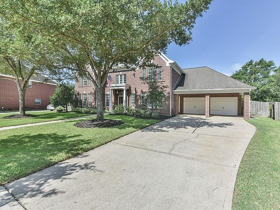 4th image of 20418 Lakeland Falls Dr