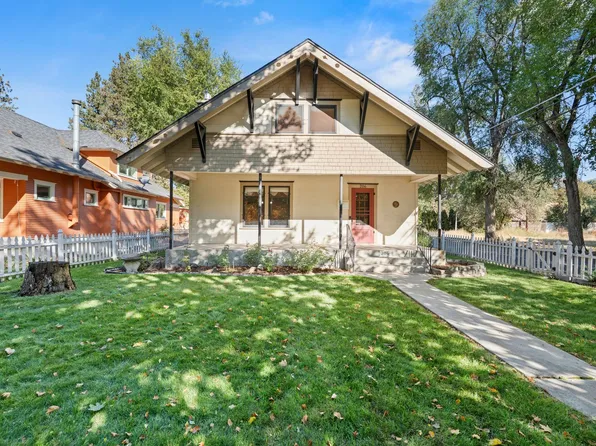 206 W Waverly Pl, Spokane, WA 99205