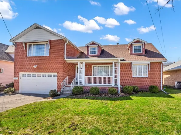 26 Sanilac St, Depew, NY 14043