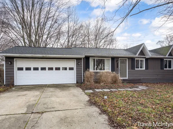 217 Homer Ln, Coopersville, MI 49404