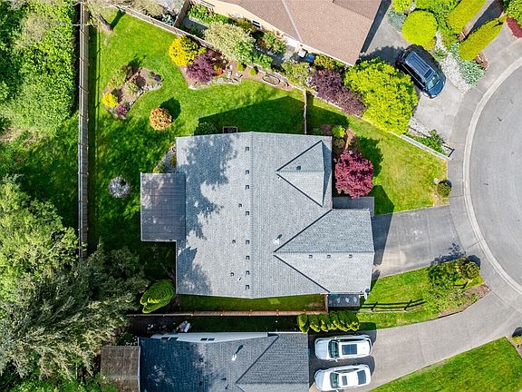 2nd image of 3500 Seneca Drive