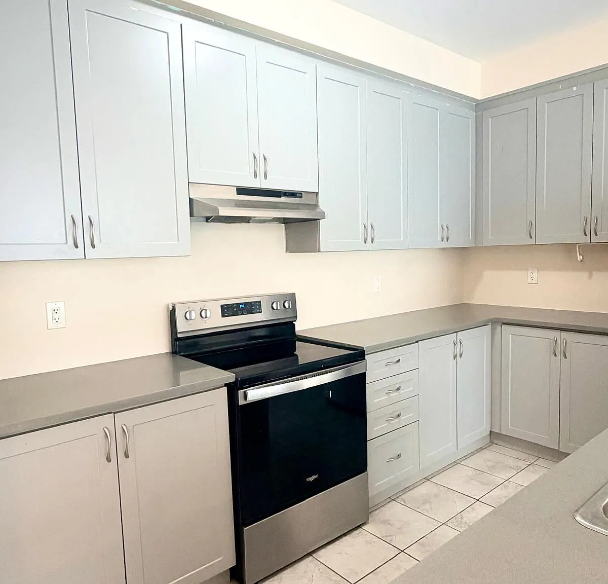 4 bed, $2,900 — Photo 4