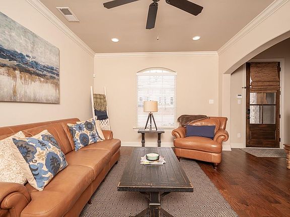 4th image of 103 Farm View Dr #902