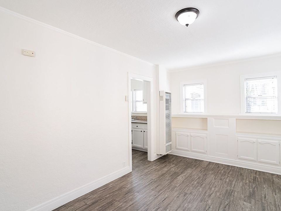 1st image of 1020 E 75th St #1020