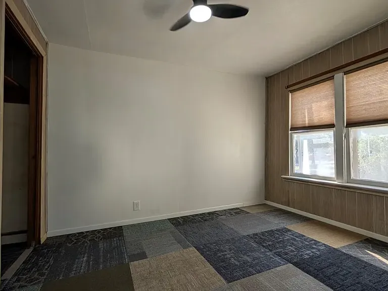 916 E Henrietta Ave — Photo 8