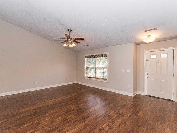4th image of 8419 Nightshade Dr